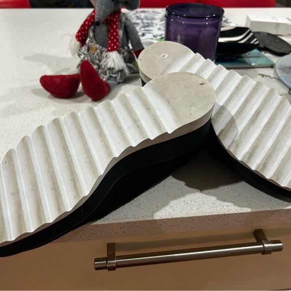 Wishbone black loafers - Picture 2 of 4